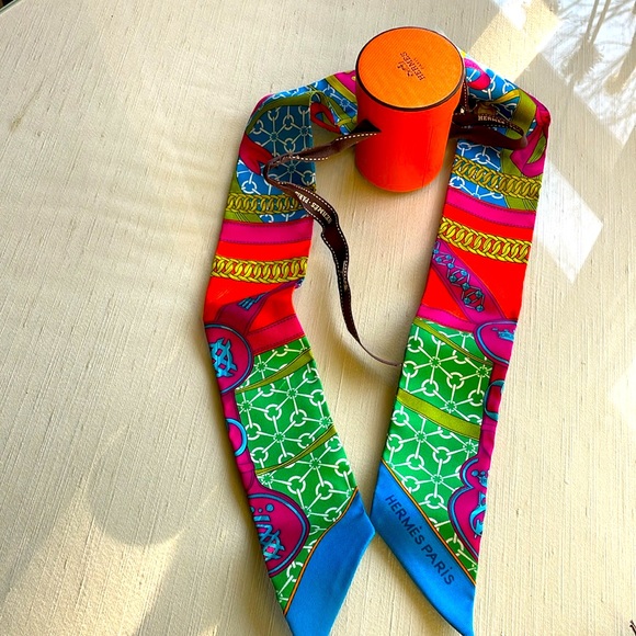 Hermes Accessories - Hermes twilly scarf